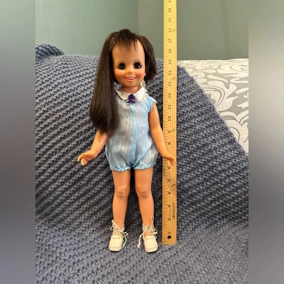 Vintage 1970s Mia Doll - Picture 3 of 6